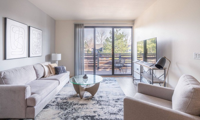 Boulder Apartment | Modern Apartment in Prime Location (ID2997X39)