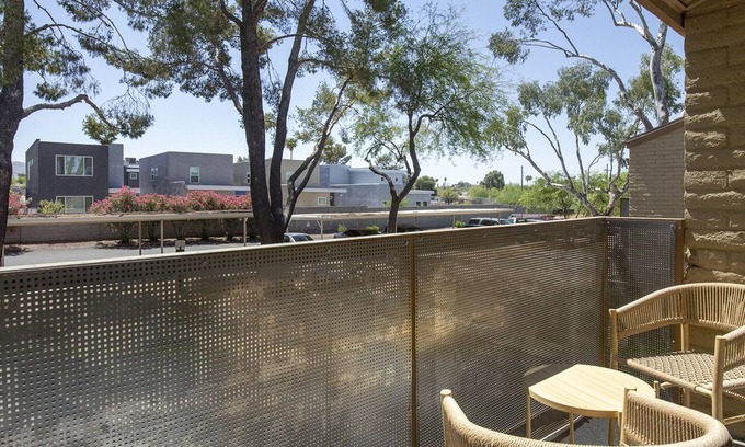 Tucson Apartment | Modern Apartment in Prime Location (ID9664X60)