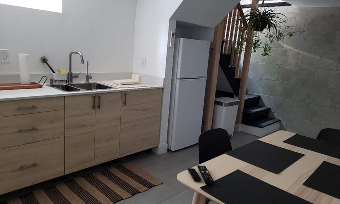 West New Haven Apartment | Modern apartment in Westville/Yale Bowl area