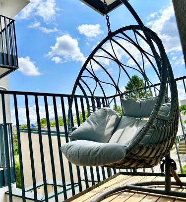 Liesing Apartment | Modern Apartment with Terrace & Free Parking - Nearby Metro
