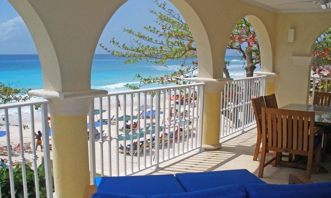 Dover Apartment | Modern Beachfront Condo with Pool - Sapphire 201