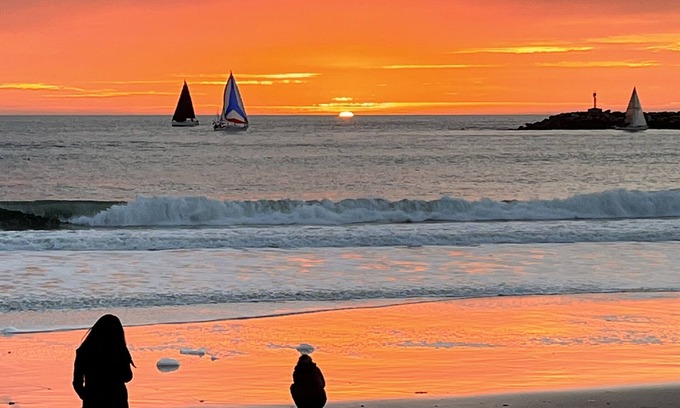 Playa Del Rey Apartment | Modern Beach Life, Upper Unit