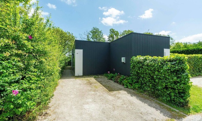 Sint Maartensvlotbrug House | Modern Coastal Escape