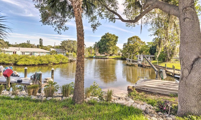 Nokomis Apartment | Modern Canalfront Studio Near Nokomis Beach!