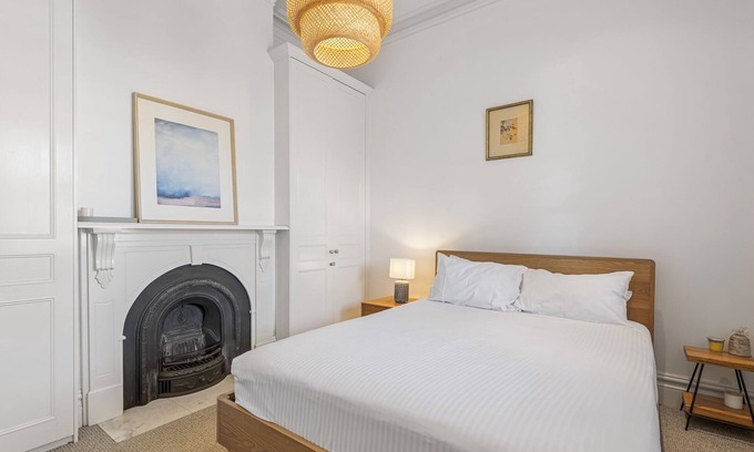 Kensington House | Modern Charm Meets Inner Convenience