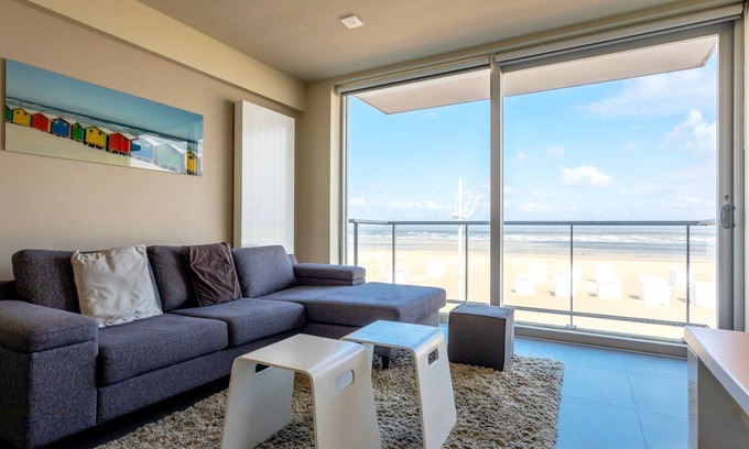 Koksijde-Bad Apartment | Modern coastal apartment in Koksijde