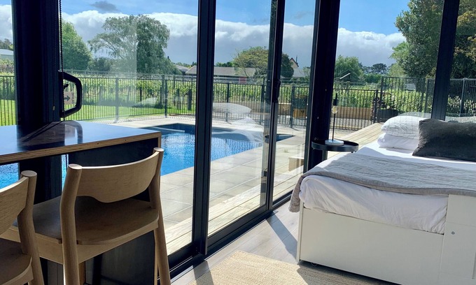 Martinborough Apartment | Modern Country Living near Town Centre