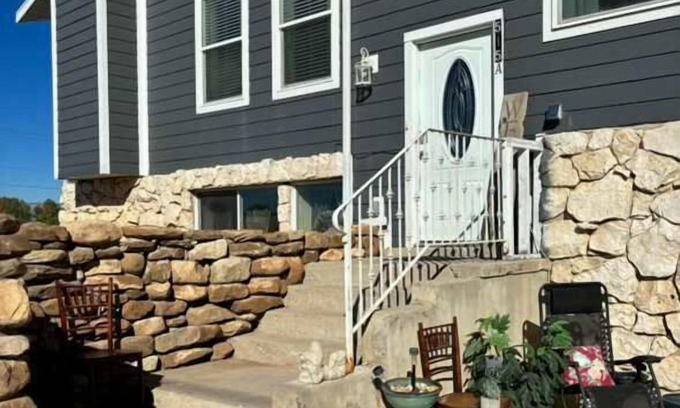 Mount Pleasant House | Modern Country Retreat w Majestic Views by Stay