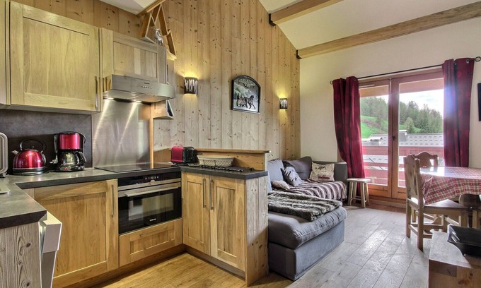 Plagne 1800 Apartment | Modern duplex at the foot of the slopes for 6 people