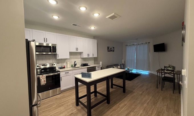 North Chesterfield Apartment | Modern Escape w/Pool & SkyLounge/New Build,Upscale Vibe