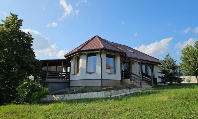 Osorhei Villa | Modern Family Heaven near Oradea