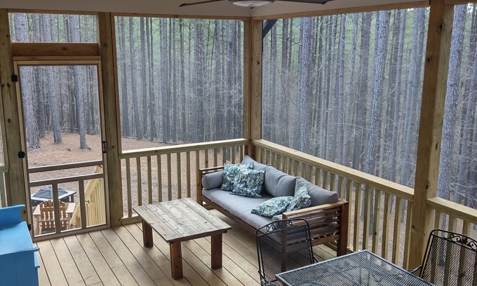 Mill Spring House | Modern Farmhouse -15 min to Tryon International Equestrian Center