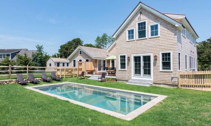Katama House | Modern Farmhouse Compound With Pool And Party Barn