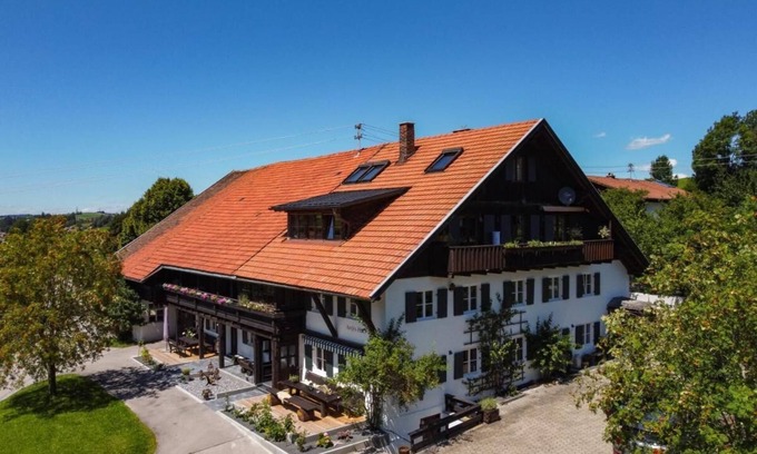 Nesselwang House | Modern farmhouse for 10 people