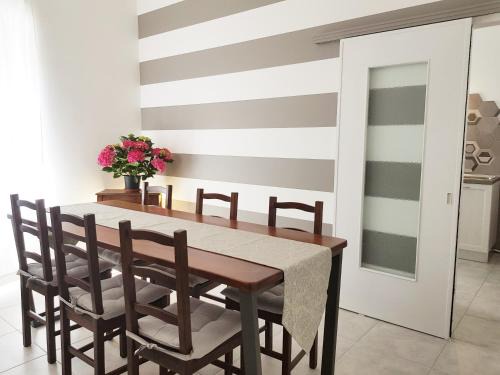 Zuccarello Apartment | Modern flat with panoramic terrace in Zuccarello