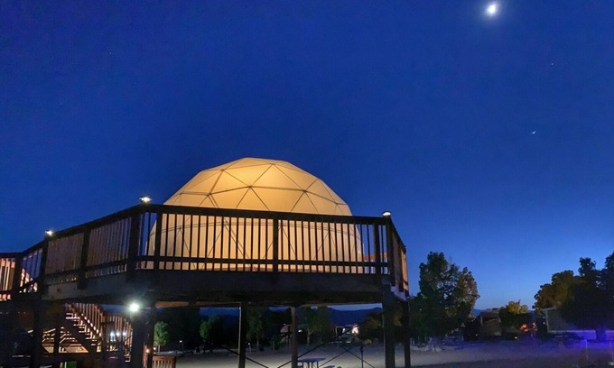 Canon City RV Rental | Modern Glamping Dome | Mountain View Deck | Near Downtown Cañon City