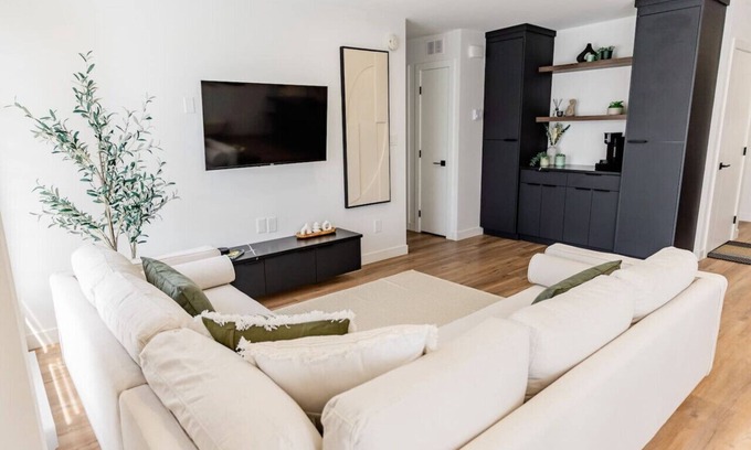 Winnipeg Apartment | Modern Haven | Steps to Downtown