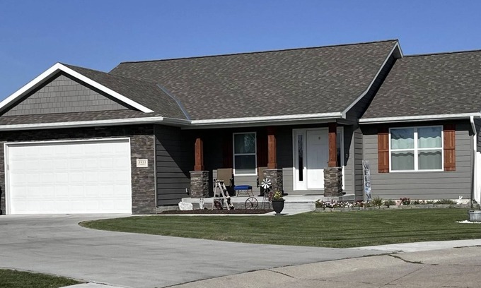 North Platte House | Modern Hideaway