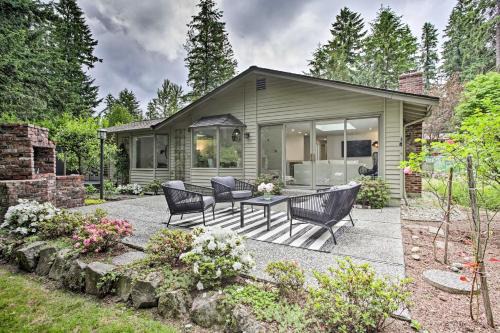 Woodinville House | Modern Home 3 Miles to Woodinville Wine Country!