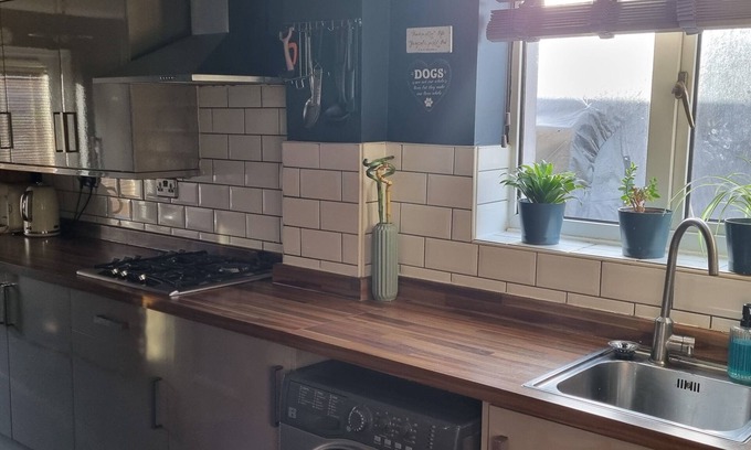 Ayr House | Modern home Accommodation For Open Golf Royal Troon 2024