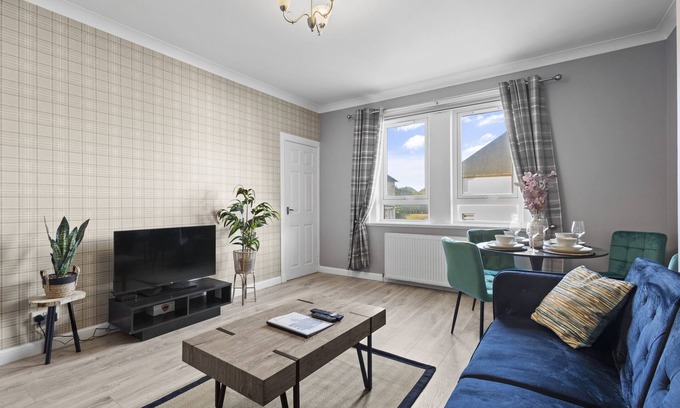 Kilmarnock Apartment | Modern Home in Hurlford, Kilmarnock