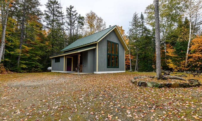 Carrabassett Valley House | Modern Home in Carrabassett Valley