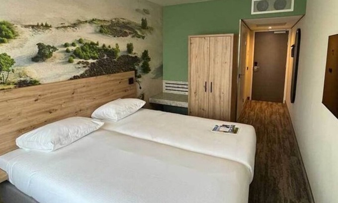 Bosgebied House | Modern Hotel Near Forest, Zoo & Amersfoort—Ideal for All Travelers