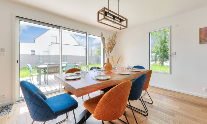 Le Tour-du-Parc Ski Chalet | Modern house for 8 at 800m from beaches