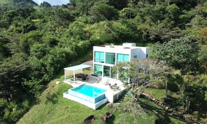 Altos del Maria House | Modern House with Heated Pool and Great Views