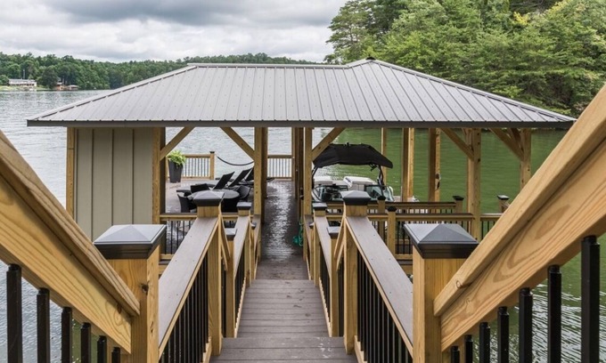St. Stephens House | Modern Lake Hickory Home w/Dock, Kayaks, Firepit & Game Room