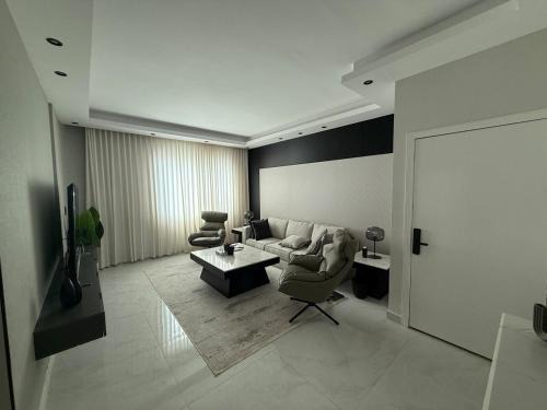 As Sulimaniyah Apartment | Modern living and bedroom
