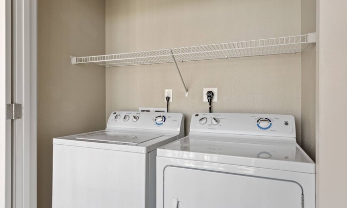 Lone Tree Apartment | Modern Lone Tree Living
