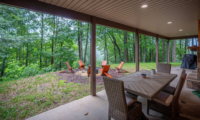 Almond Cabin | Modern Luxury Cabin in Bryson City!