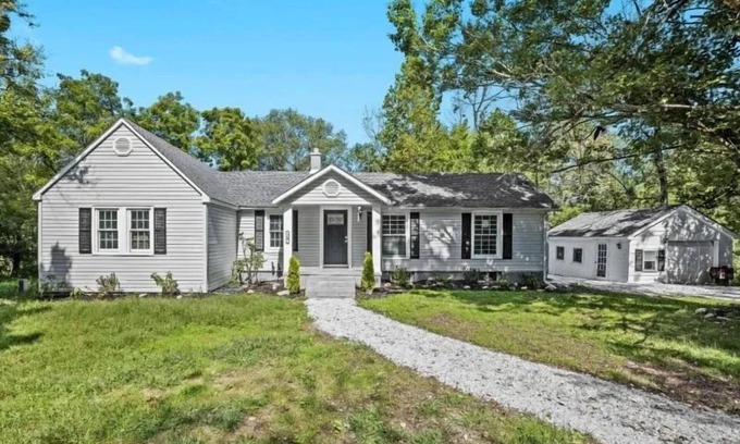 Montague House | Modern Montague/Milford Area Home