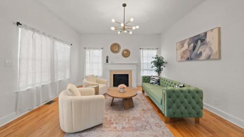 South Seminole Heights House | Modern Moroccan Villa w/Firepit, BBQ + Game Room!