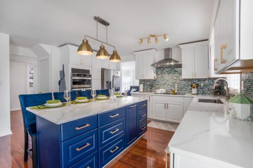 Aspen Hill Villa | Modern Oasis Near Washington DC