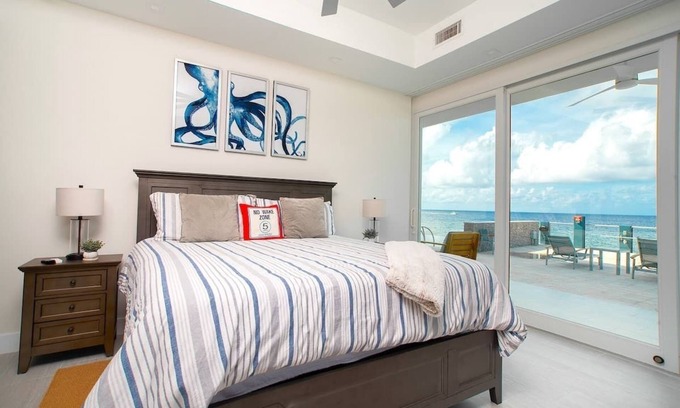 Northwest Point Condo | Modern Oceanfront 3 Bdr Condo/w Pool + Diving