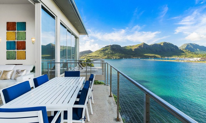 Lihue House | Modern Oceanfront Resort Living. 16' ceilings. Luxury Oceanfront Bedroom Suites.