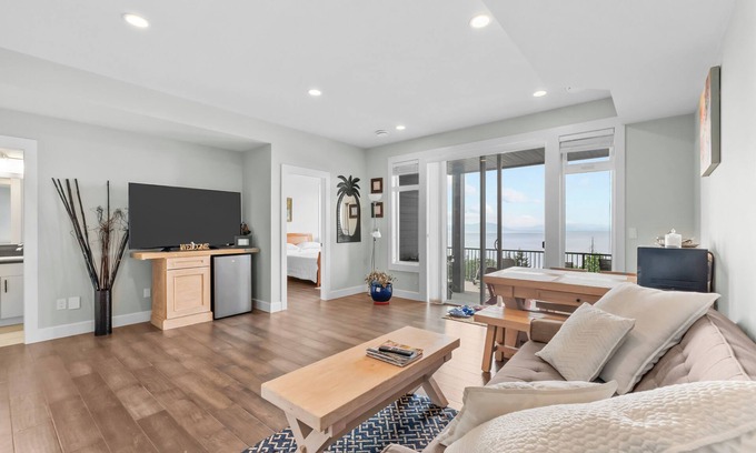 Regional District of Nanaimo House | Modern Oceanview 2BR Suite w/Patio & Private Entry | Nanaimo Retreat