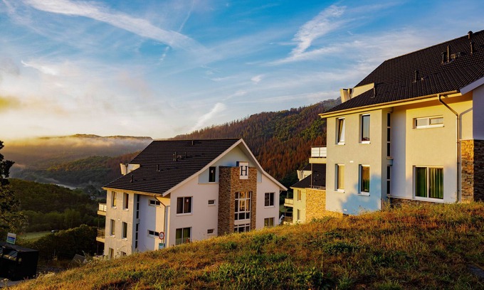 Heimbach Apartment | Modern penthouse with Rur valley view