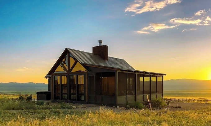 Westcliffe Cabin | Modern ranch cabin at the base of the mountains!