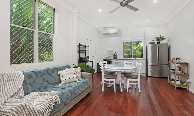 Rosemount Apartment | Modern retreat set amongst tropical garden, central to everything on the Coast.