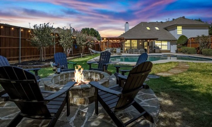 Allen House | Modern Rustic Oasis/Games/Cinema/UTD/Plano/Frisco