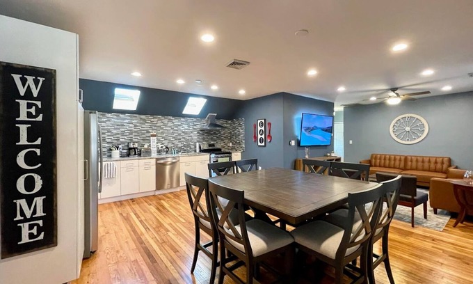 Prospect Hill House | MODERN Spacious 4bed 2bath HARVARD MIT BOS Cambridge Somerville walk everywhere!