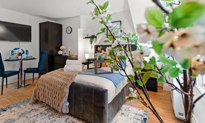 Barbican Apartment | Modern Studio in Barbican - Prime London Location