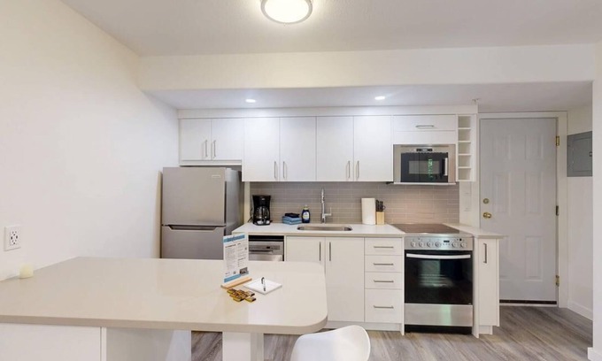 Sun Peaks Condo | Modern Studio in Snow Creek Village