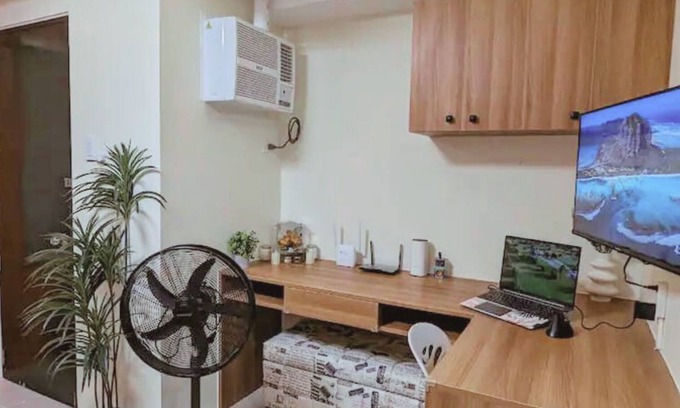Lapu-Lapu Condo | Modern Studio Near Cebu Airport Fast WiFi Kitchen