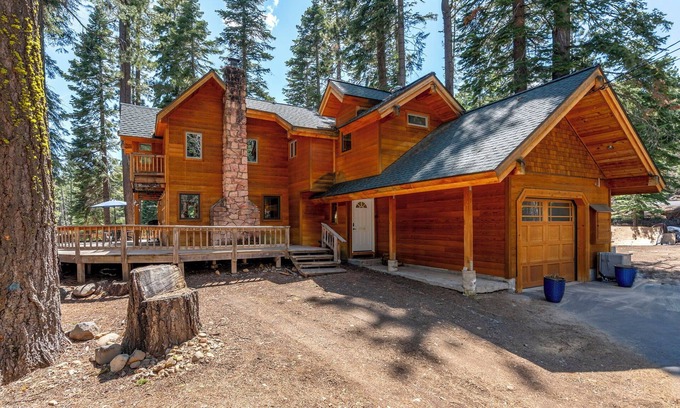 Pineland Cabin | Modern Sunnyside Cabin-Updated, charming, 2 bedroom, 2 bath