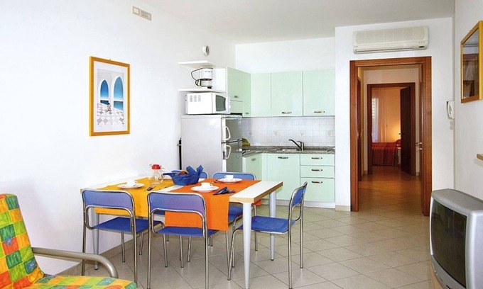 Bibione Pineda Apartment | Modern three room apartment in a prestigious residence with shared pool