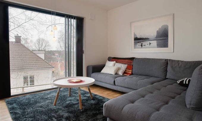 Sollentuna House | Modern townhouse on Arlanda - Stockholm metro line